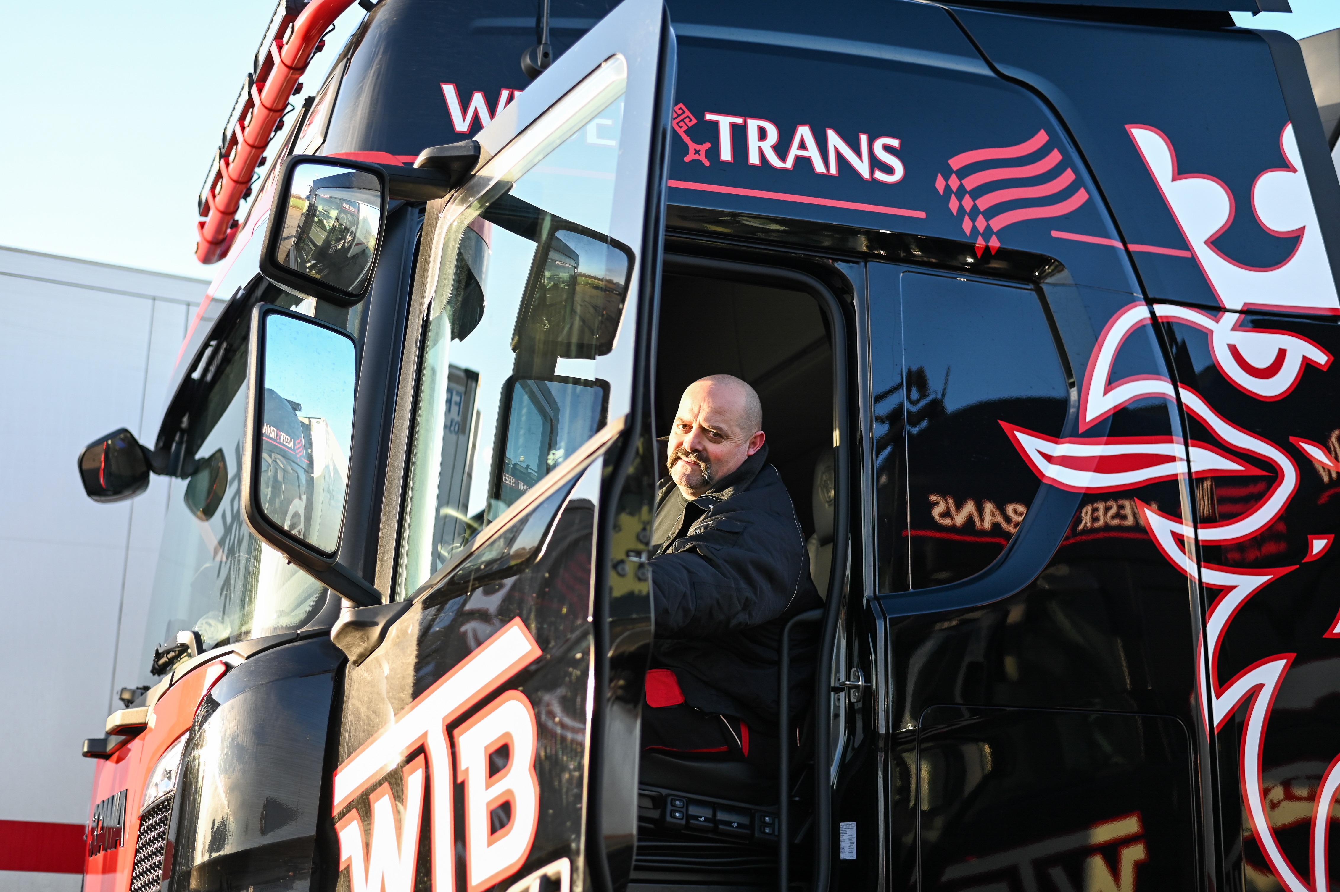 Weser-Trans Bremen GmbH header